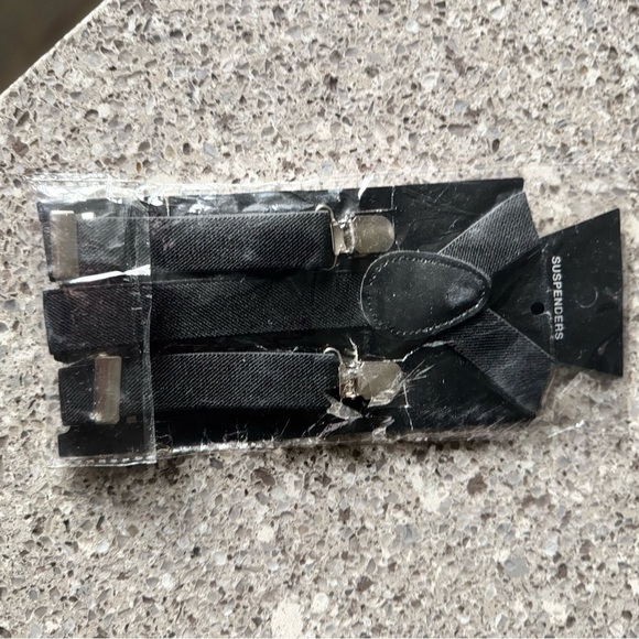 Black Suspenders - Picture 1 of 2